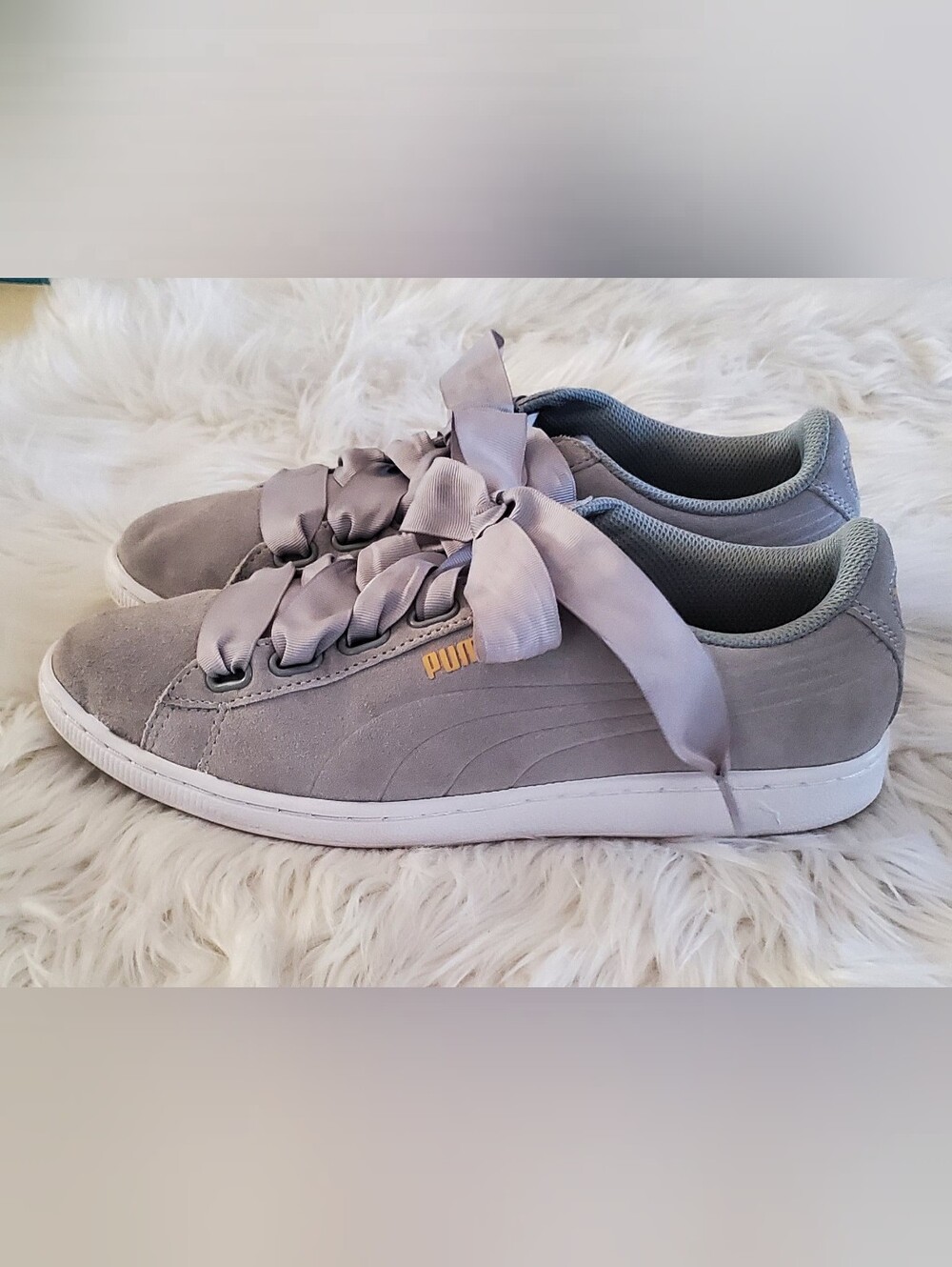 PUMA Vikky Ribbon Suede Sneakers Gray Satin Lace SoftFoam+ Women's Size 10
